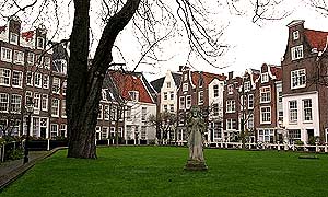 Amsterdam_beguinage_201