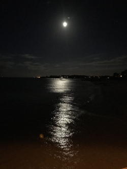 Clair de lune sur St. Pierre